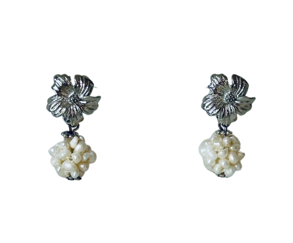 Perlenknäuel mit Silberblume